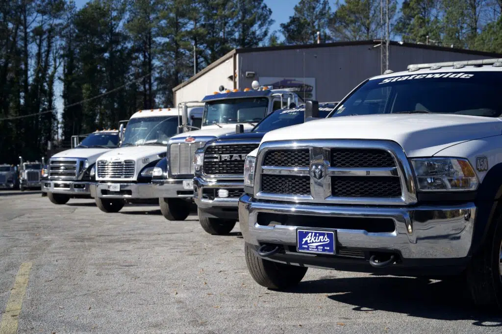 Safely Towing Luxury Cars: Gwinnett's Best Towing Company 3 towing company
