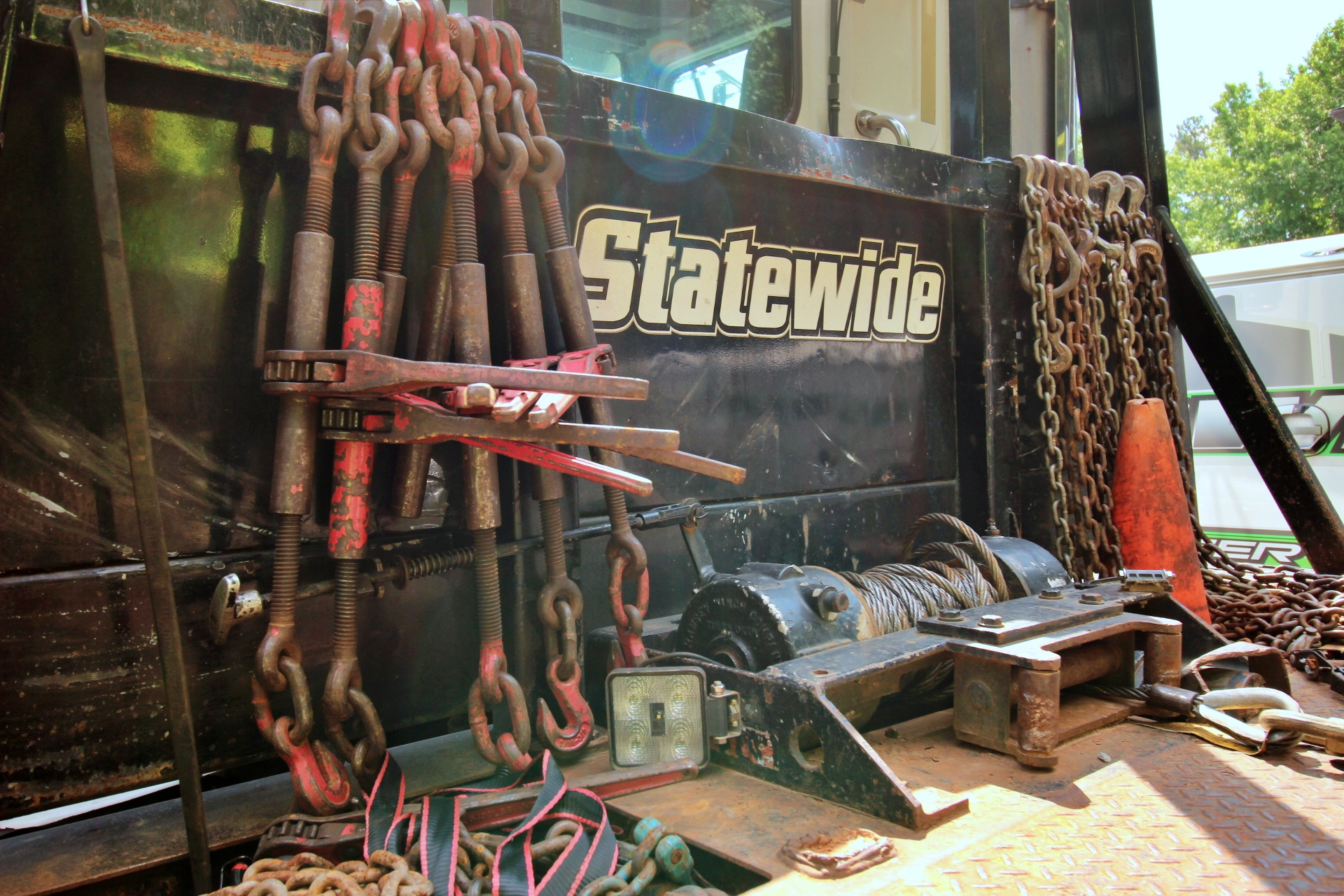 Towing Service | Statewide Wrecker