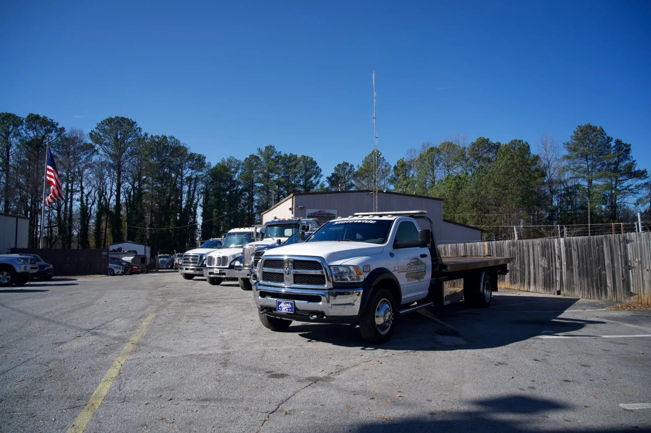 Roadside Safety Made Easy: October Tips to Keep You Safe 3 roadside safety